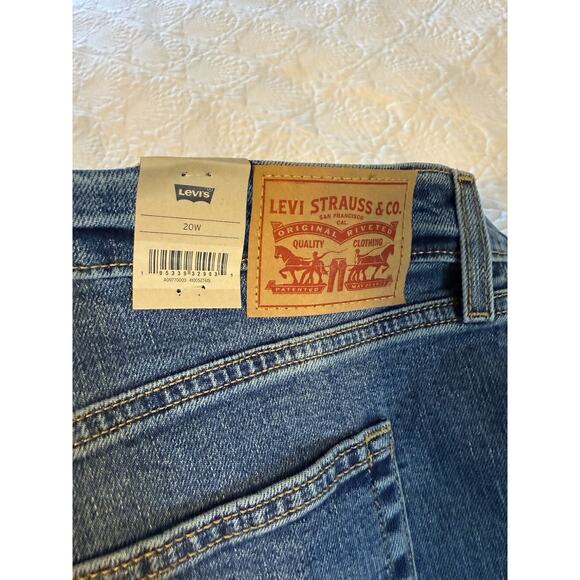 Levi’s Women's High-Rise Wedgie Straight Cropped Jeans Plus Size 20W New - Picture 8 of 11